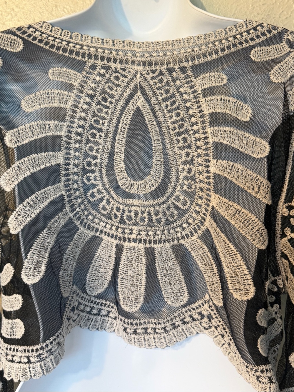 Bohemian Sunflower Crochet Lace Sheer Mesh Crop Top - Black & Natural Cream Sz M - Picture 10 of 11